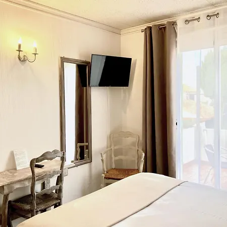 Lou Marques 2* Saintes-Maries-de-la-Mer