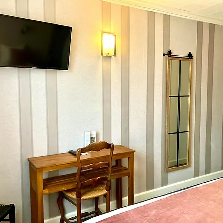 Lou Marques Hotel 2*